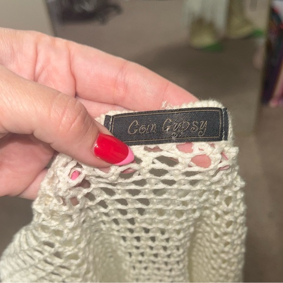 Floral Embroidered Cream Knit Cardigan - Picture 2 of 7